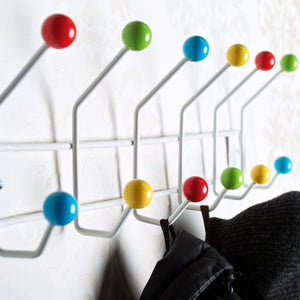 GARDEROBENLEISTE "COLOUR BALL" farbenfrohe Wandgarderobe mit 12 Kugeln