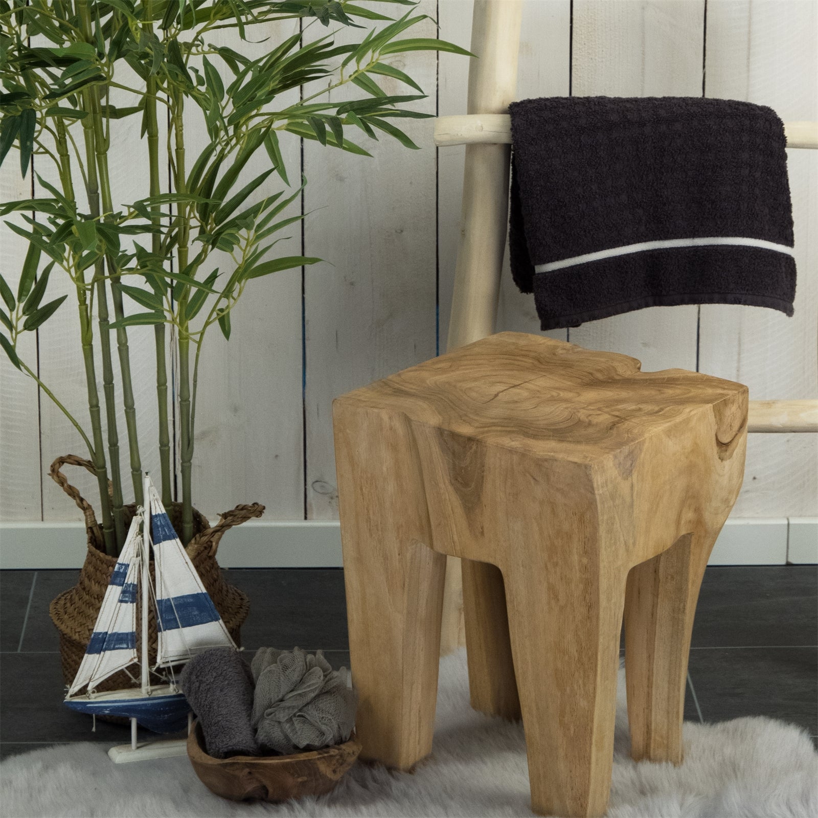 BAUMSTAMM HOCKER