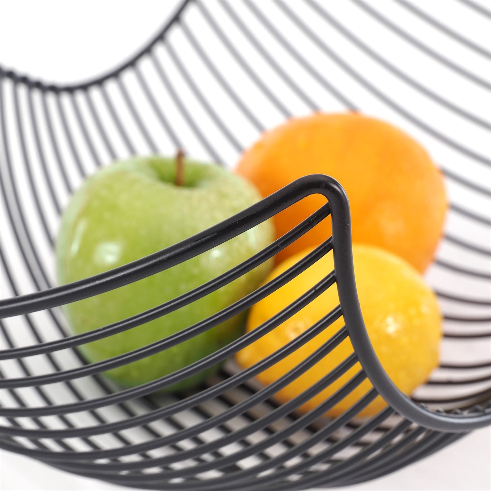 GESCHWUNGENER FRÜCHTEKORB "SALOMON" | schwarz, Metall | Brotkorb