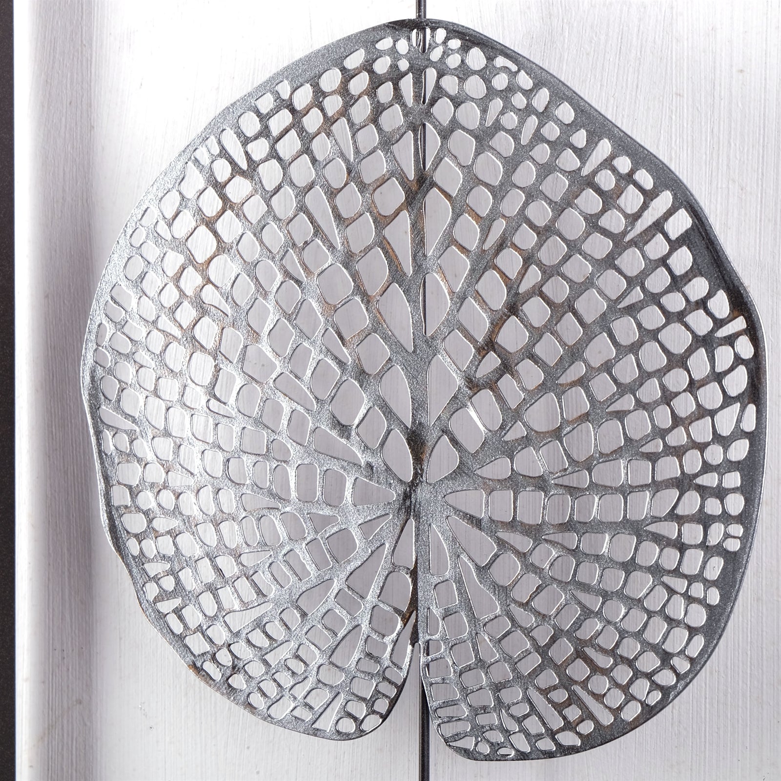 WAND DEKORATION "PURE LEAVES" | Metall, antik-silber, 61 cm | Wandbild